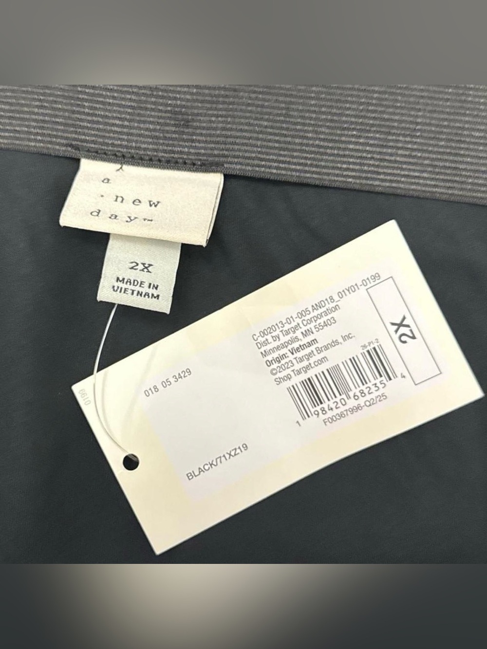 Target Black Maxi Skirt - Sleek Straight Silhouette - Picture 5 of 5